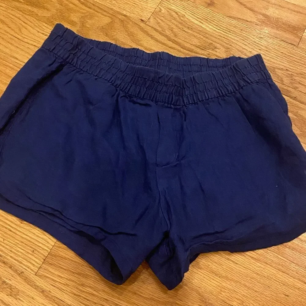 Gap small linen elastic waist navy blue shorts